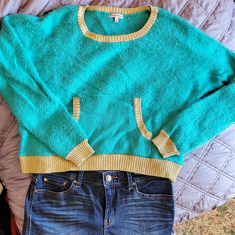 Juicy Sweater So so soft!
